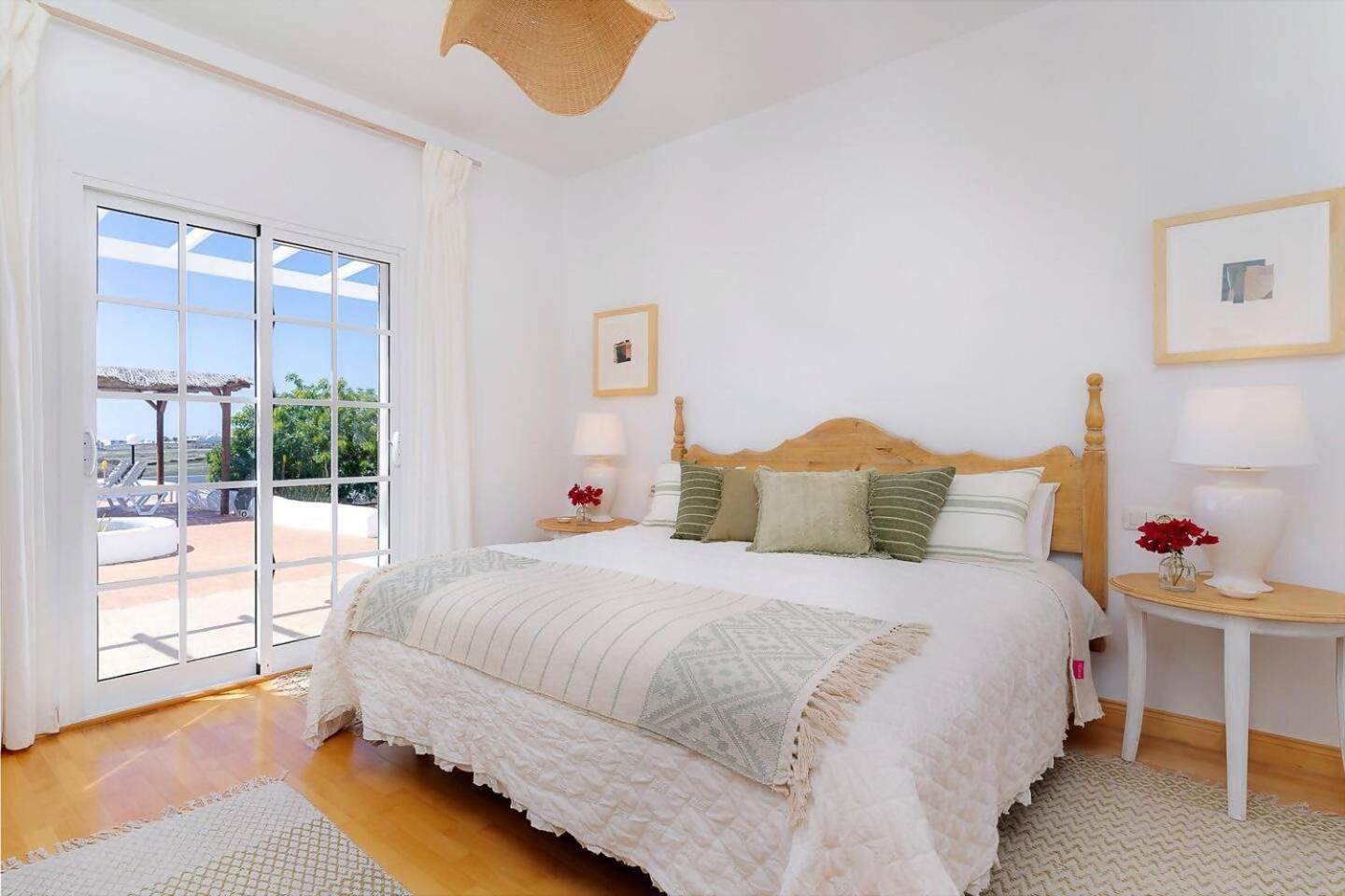 Amazing 3 Bedroom Ocean View With Pool Tías Екстериор снимка